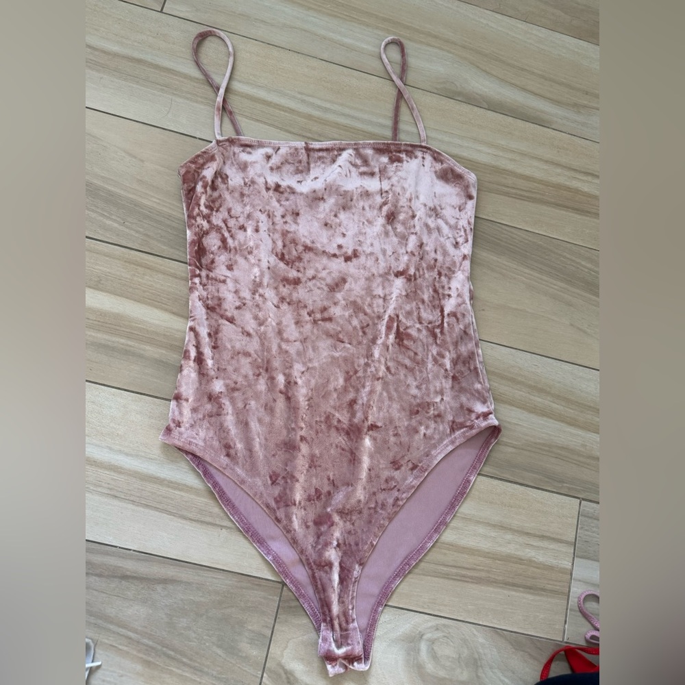 Forever 21 Pink Velvet Bodysuit - size small - excellent condition
